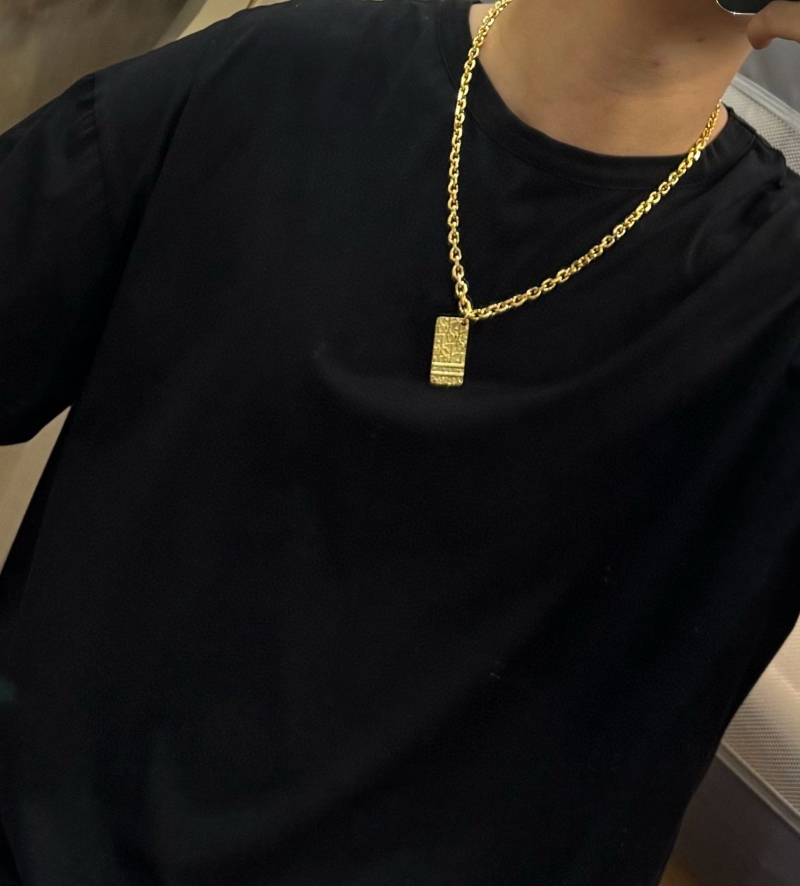 chr1st1an D10r necklaces